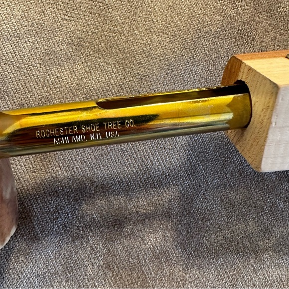 Rochester Shoe Tree Co. Pair Of Cedar Wood Stretchers Made In Ashland NH USA EUC - Picture 4 of 8